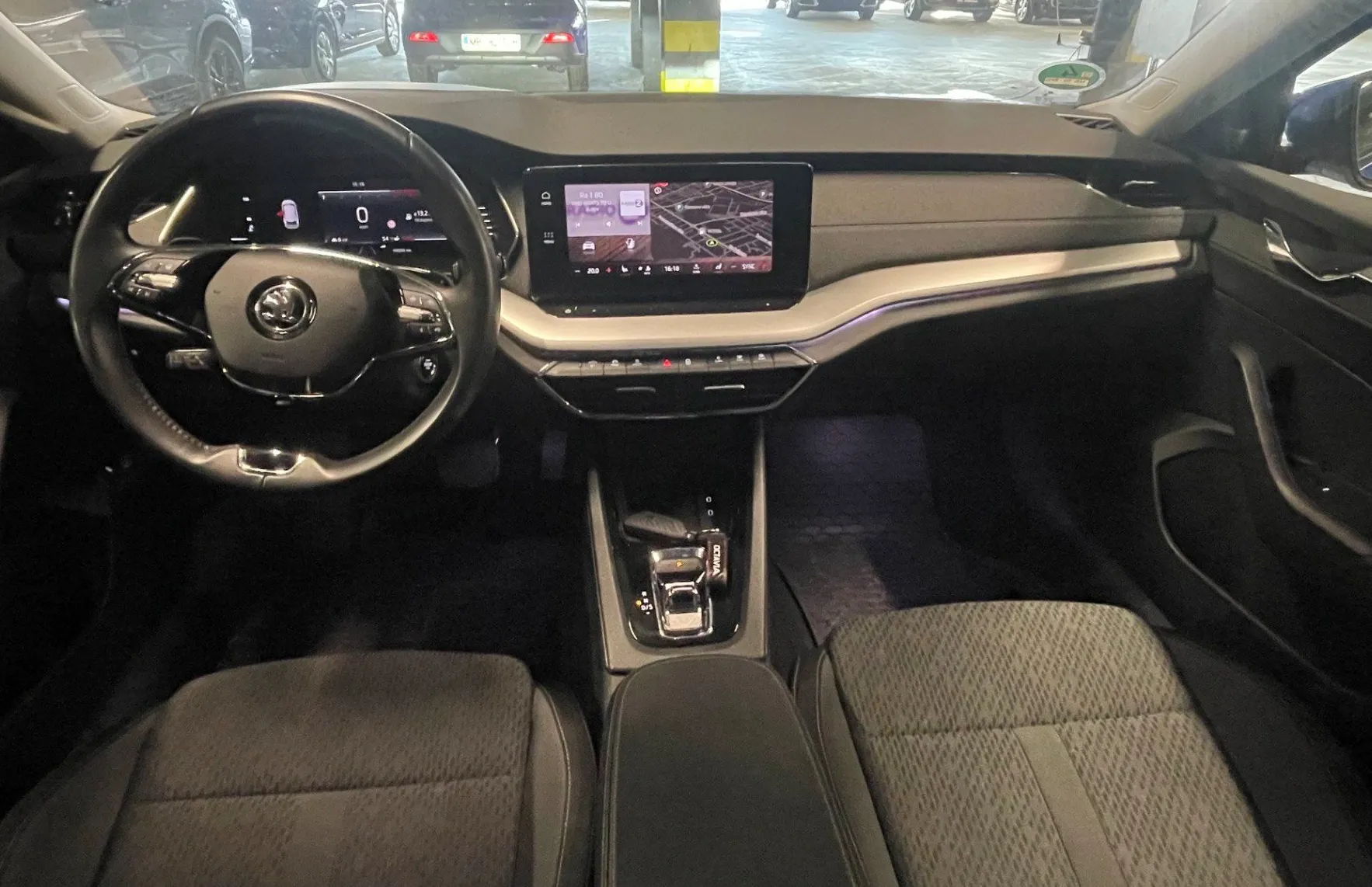 Zunanja slika - Škoda Octavia - 2.0 TDI Style DSG LED.KAMERA.OGR.SEDEŽ.ACC - 16