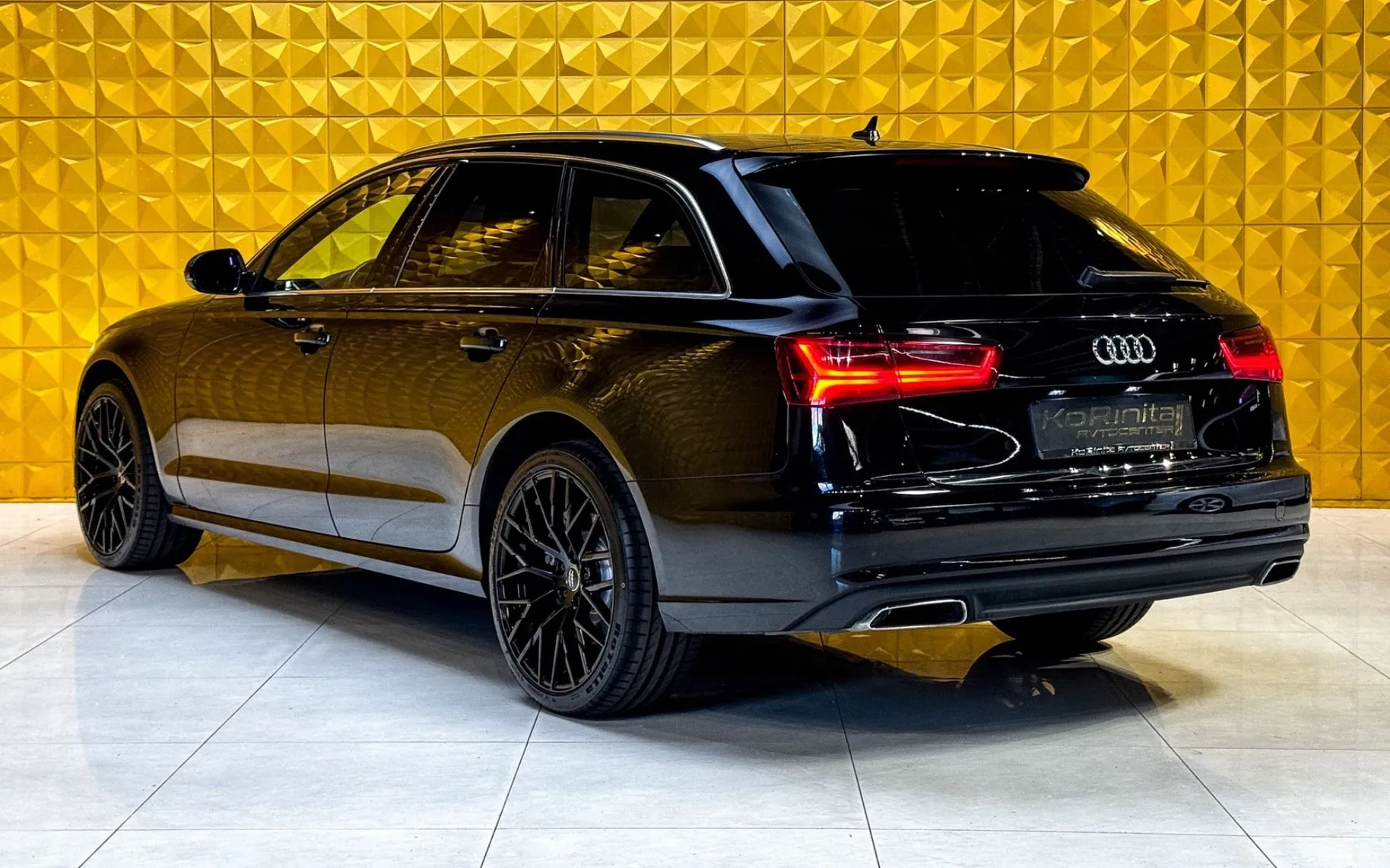 Notranja slika - Audi A6 Avant - 3.0 TDI AUT.-GRETJE-ALCANTARA-TEMP-F1 - 9