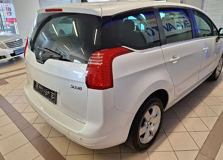 Zunanja slika - Peugeot 5008 - ACTIVE 1.6 HDI KREDIT BREZ POLOGA ODLIČNO OHRANJ - 10
