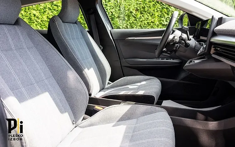 Zunanja slika - Renault Megane E-tech - Equilibre EV40 96kW 7AC JAMSTVO DO 08 2028 - 13