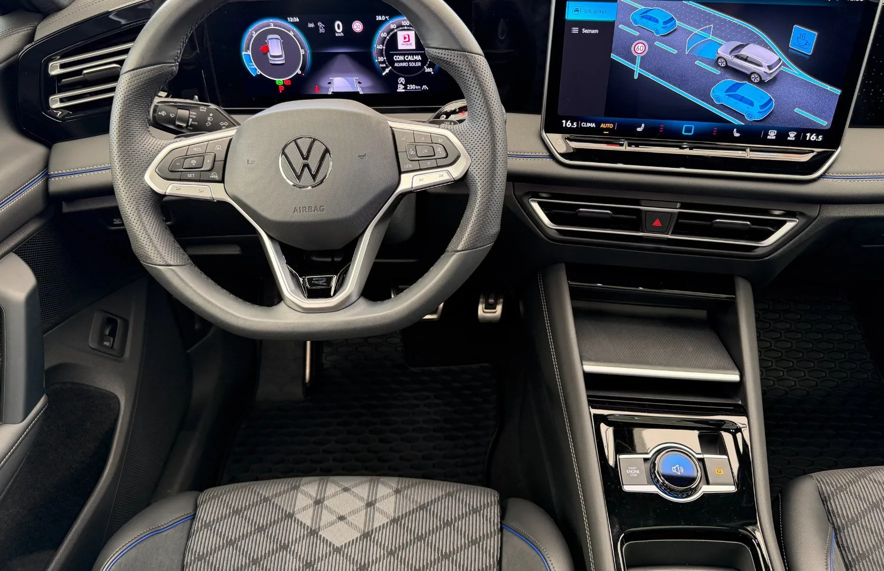 Zunanja slika - Volkswagen Tiguan - 4JOY 2.0TDI DSG SLO 1.Lastnik BLACK STYLE-PANORAMA - 7