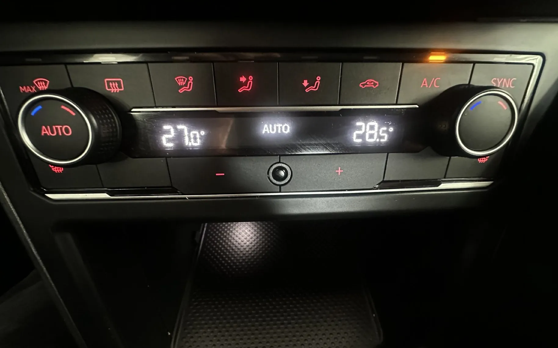 Zunanja slika - VW Polo - Highline 1.0 TSI 70kW.NEMŠKI+4ALU.NAVI.LED.USNJE - 10