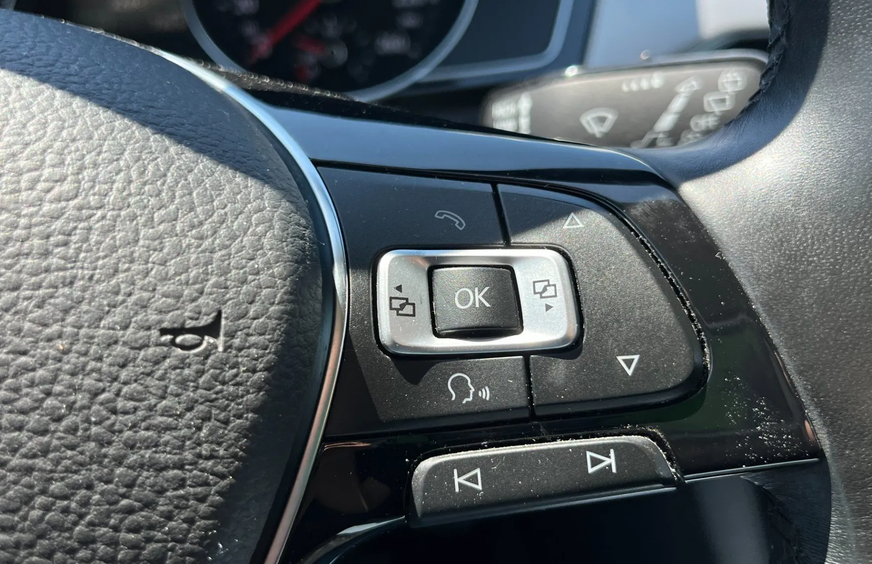 Zunanja slika - VW Passat - Variant 2.0 TDI BMT Highline DSG.DYNA. LED.ACC.MASAŽ. - 16