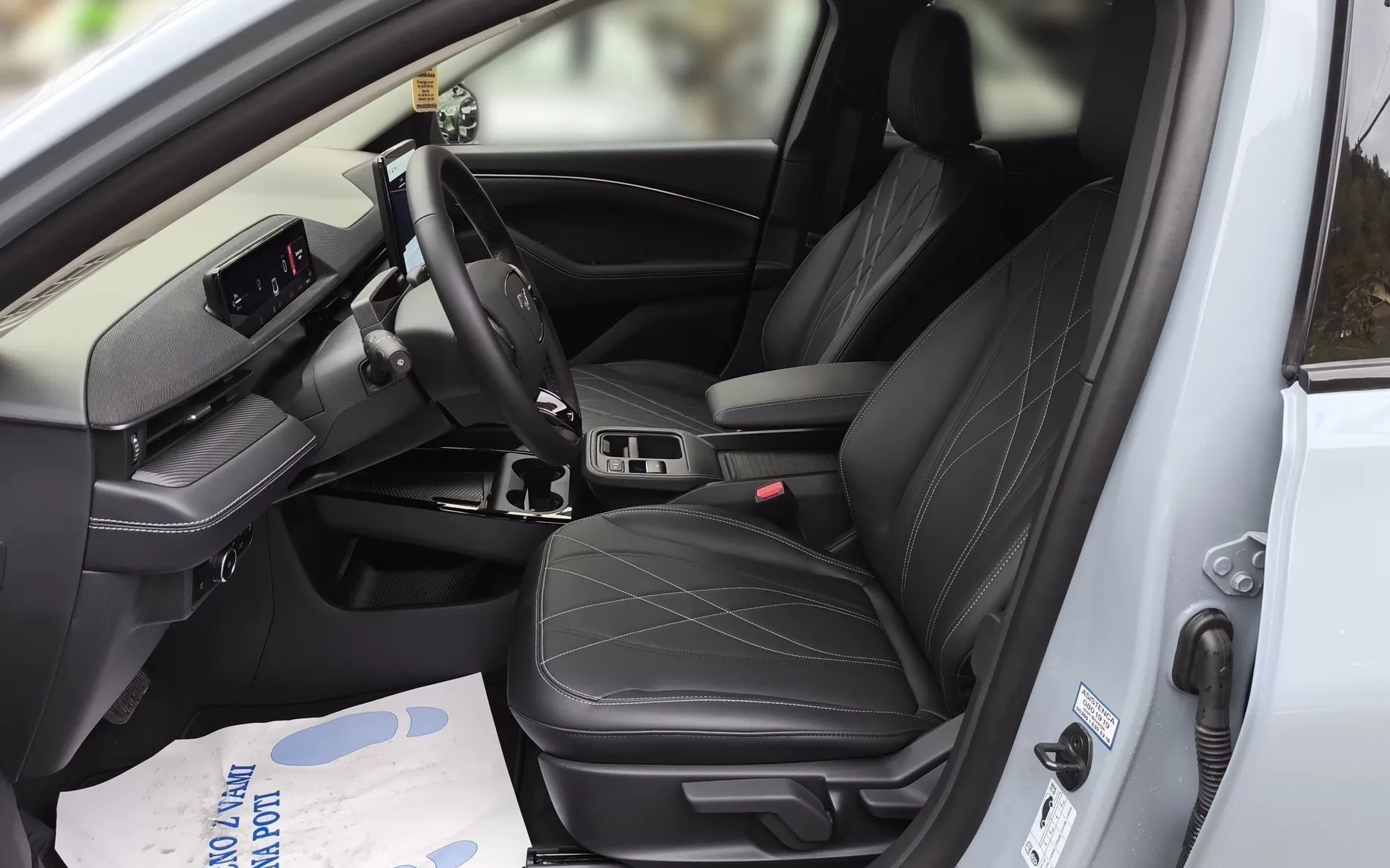 Zunanja slika - Ford Mustang Mach-e - 73kWh 197kW samodejni zadnji - 9