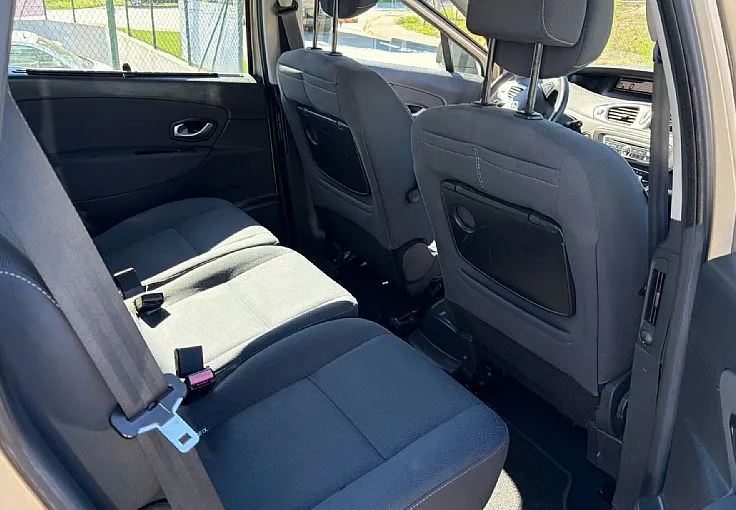 Zunanja slika - Renault Scénic - Scenic 1.5 dCi Dynamique ZELO LEPO OHRANJEN - 10