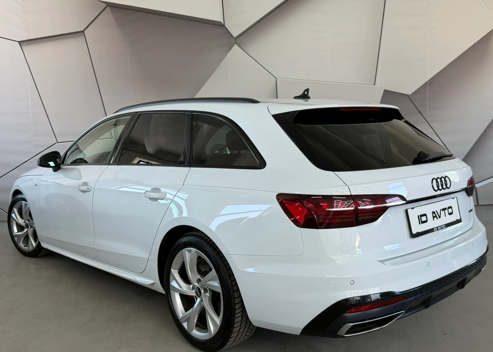 Zunanja slika - Audi A4 - Avant 40 TDI S tronic QUATTRO - 3