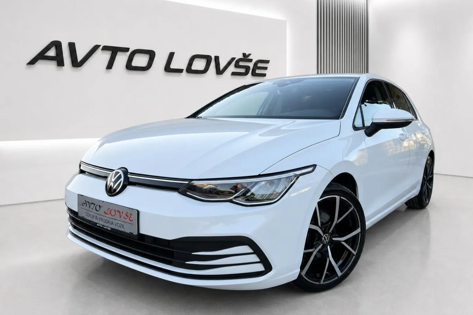 Zunanja slika - Volkswagen Golf - 2.0 TDI BMT DSG-1 LASTNIK-VIRTUAL-LED-KAM-ODLIČEN. - 1