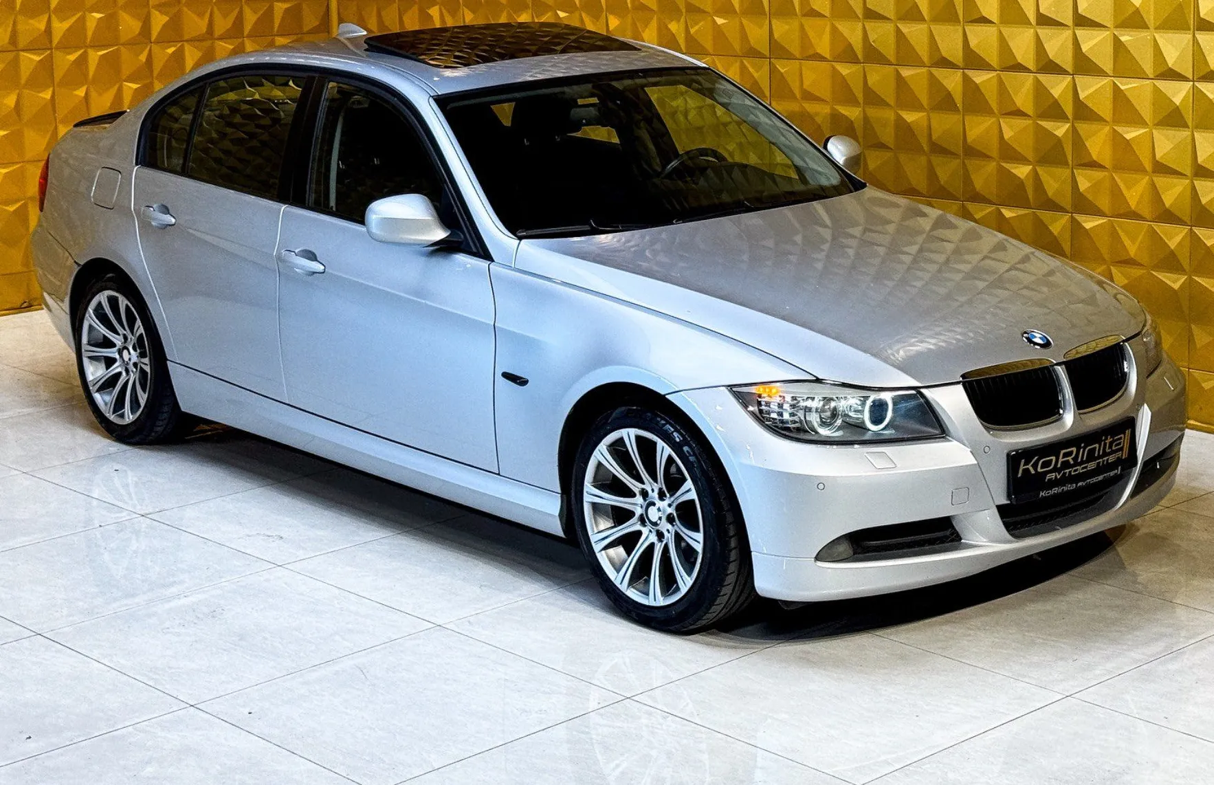 Zunanja slika - BMW Serija 3 - : 318d LCI-STREŠNO OKNO-GRETJE-NAVI-PDC... - 2