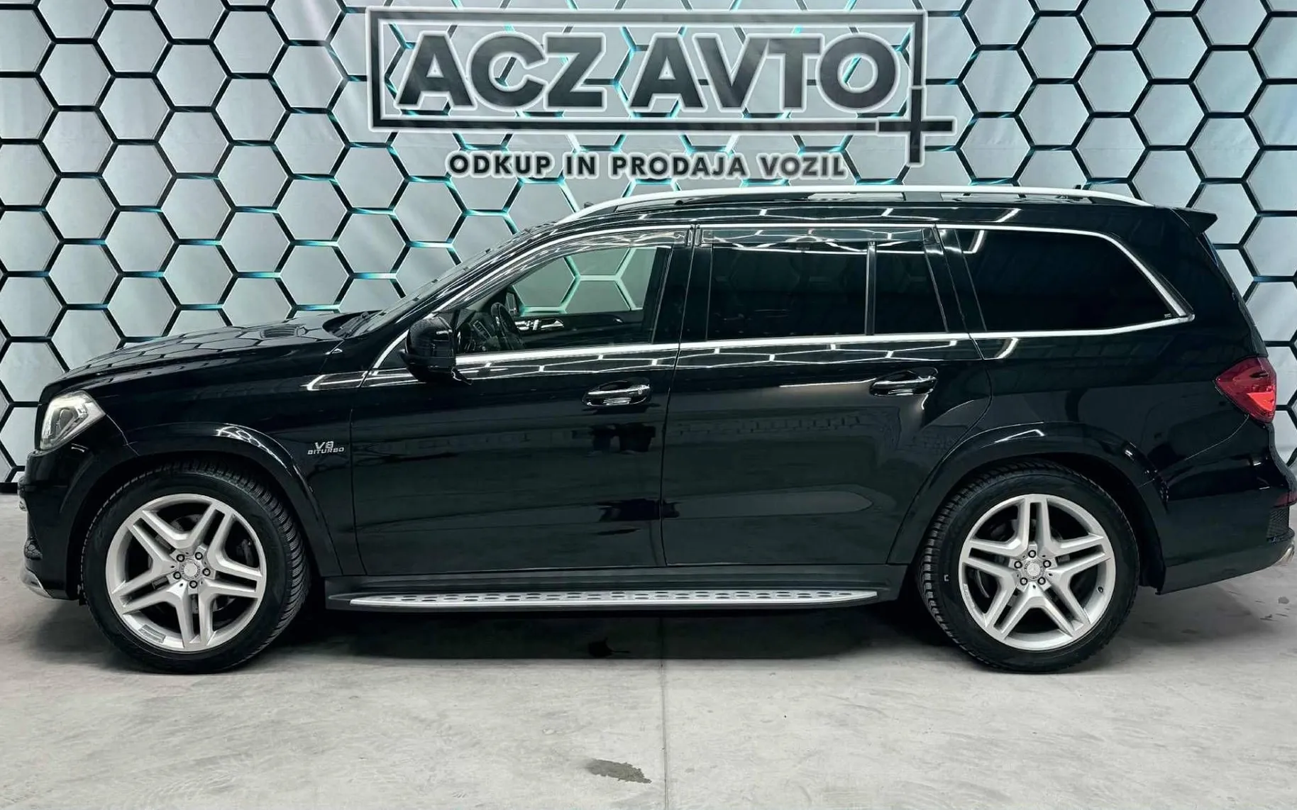 Notranja slika - Mercedes-Benz GL-Razred - GL 550•V8•AUT•4 MATIC•PANO•ACC•ZRAČNO•107.000KM• - 7
