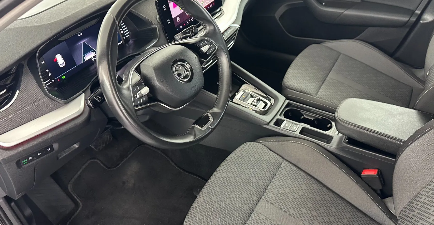 Zunanja slika - Škoda Octavia - Combi 2.0 TDI Style DSG.NEMŠKI.LED.NAVI.GRE.SEDEŽE - 13