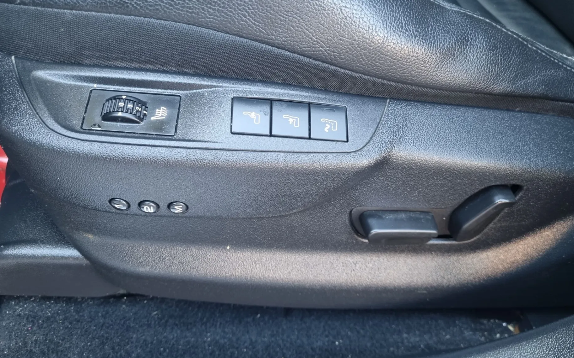 Zunanja slika - Citroën DS5 - 2.0 HDi Avtomatik - KAMERA-NAVI-HIFI-GRETJE SED. - 21