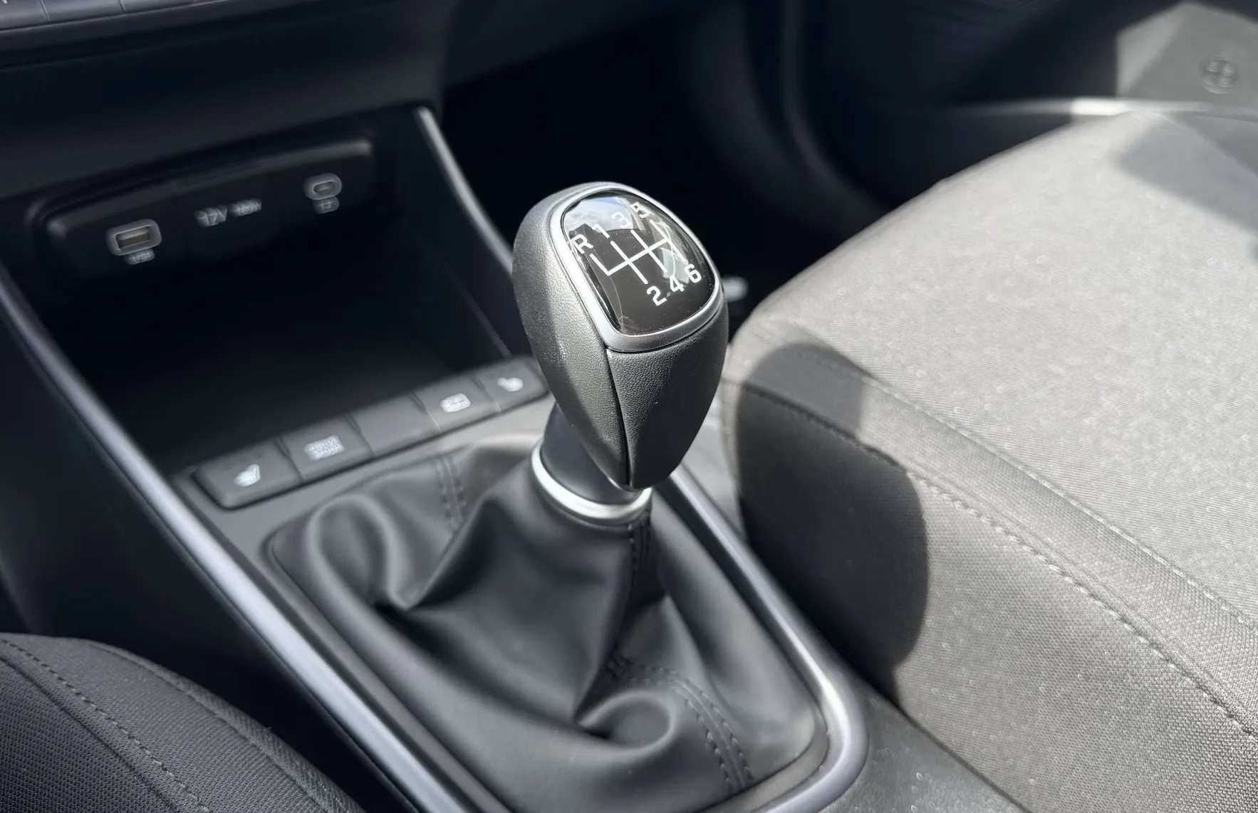 Zunanja slika - Hyundai i20 - 1.0 T-GDI 90 LIFE-RG - 11
