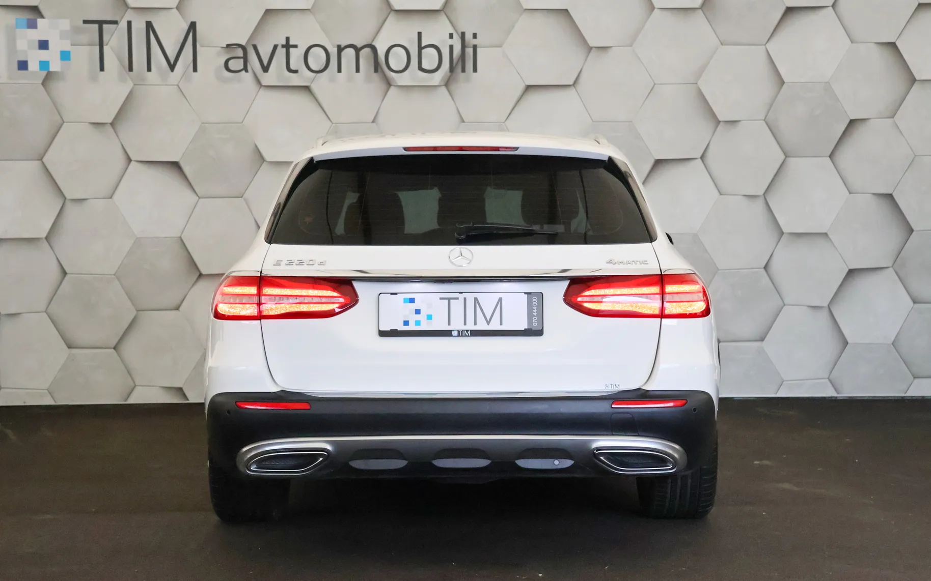 Zunanja slika - Mercedes-Benz E Class All-Terrain - 220d 4-Matic 9G-Tronic AirMATIC 194KM - 6
