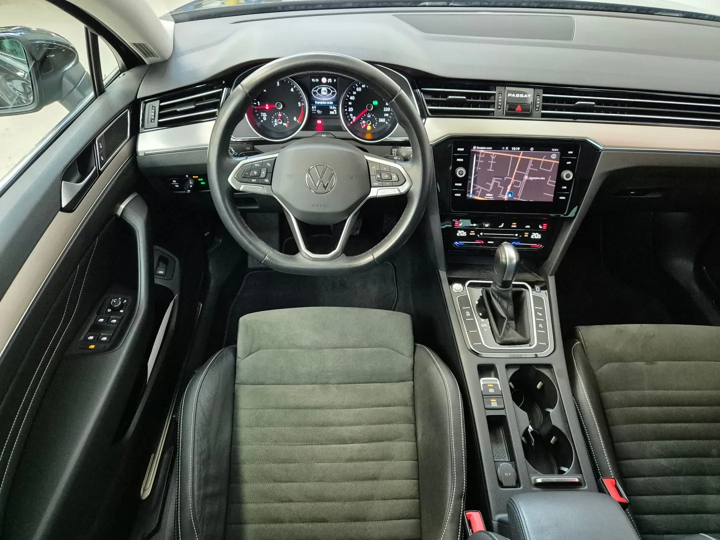 Zunanja slika - VW Passat - Variant Elegance 2.0 TDI DSG - 7