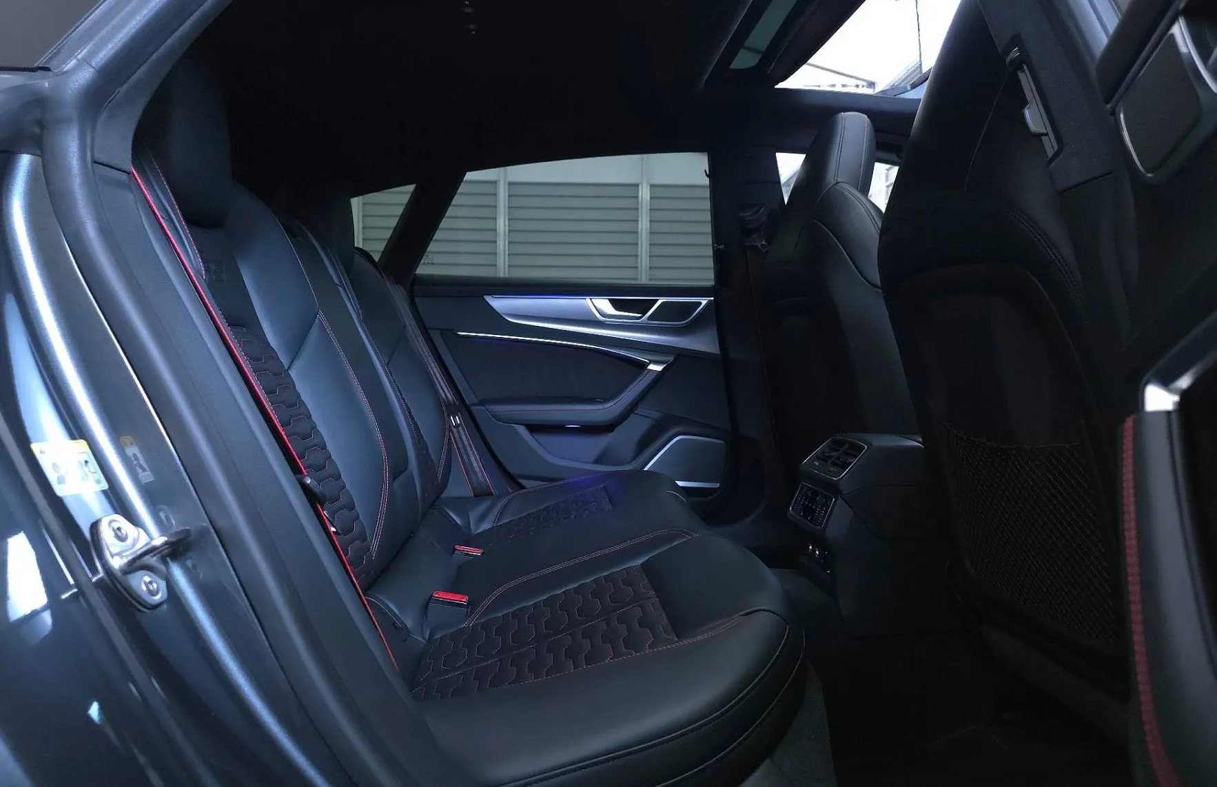 Zunanja slika - Audi RS7 - KERAMIKA - KARBON - PANO - NIGHT VISION - KAMERA.. - 14