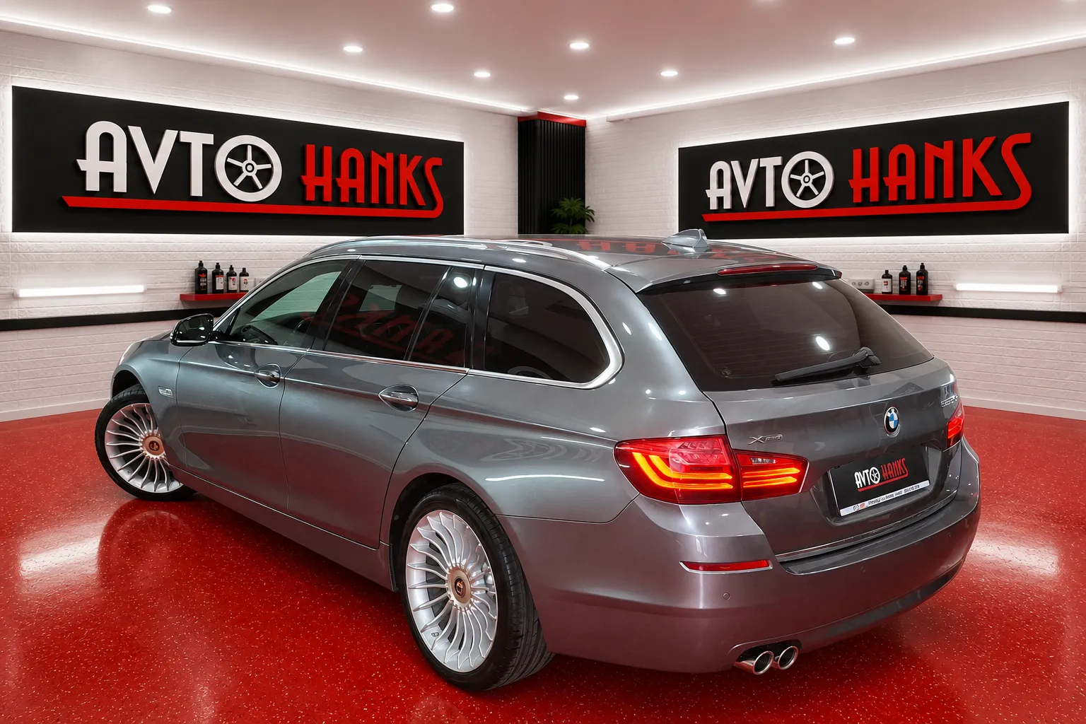 Notranja slika - BMW serija 5 Touring: - 525d xDrive LUXURY Avt.MAX OPREMA.BREZ POLOGA - 11