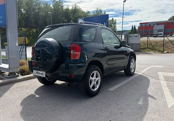Zunanja slika - Toyota RAV4 - 4x2 1.8 VVT-i - 6