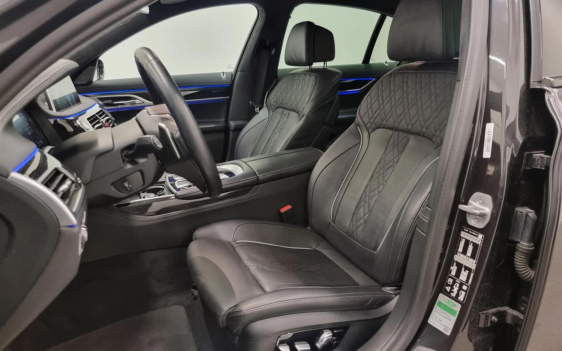 Zunanja slika - BMW Serija 7 - 730d xDrive - 14