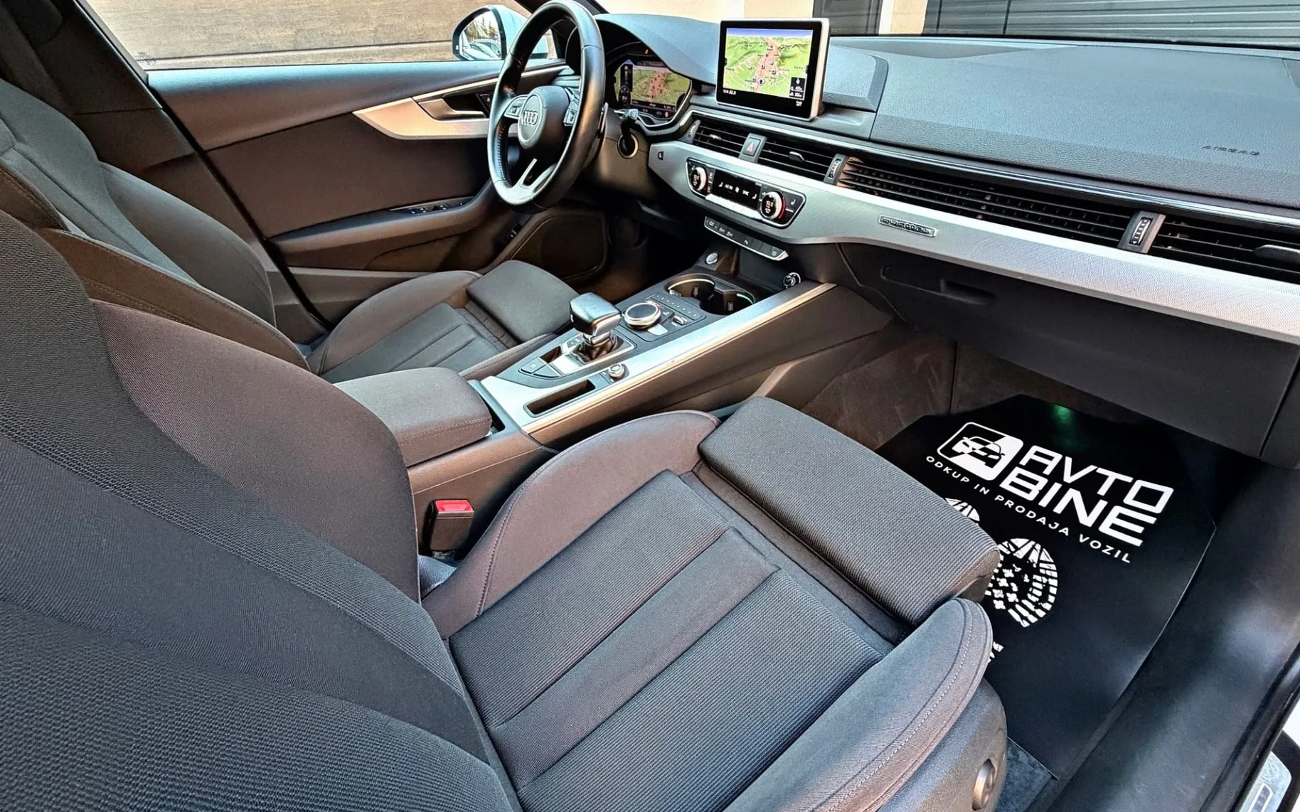 Notranja slika - Audi A4 Avant - QUATTRO 3.0 TDI S LINE•MATRIX•VIRTUAL•KOT NOV - 15