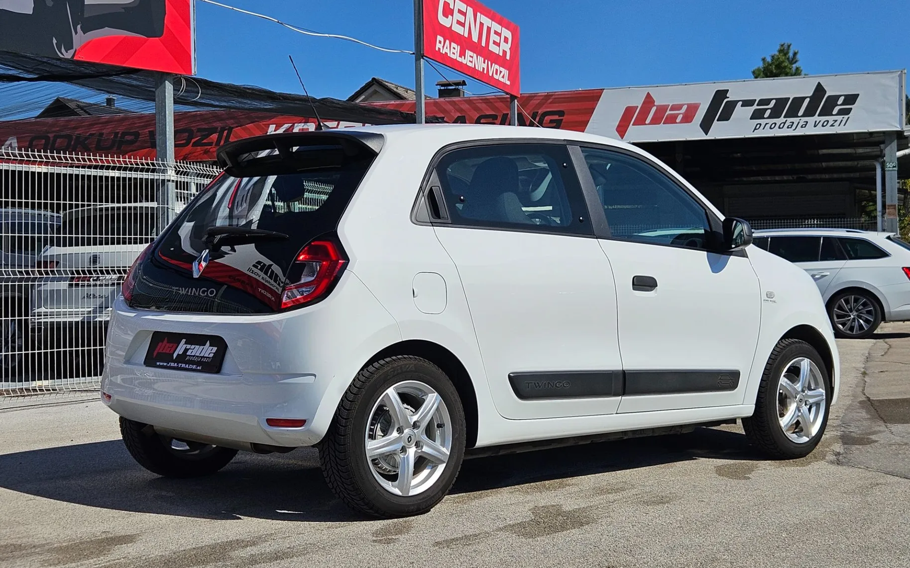 Zunanja slika - Renault Twingo - SCe 75 Life, 1.LAST.SLO.VSI RAČUNI - 5