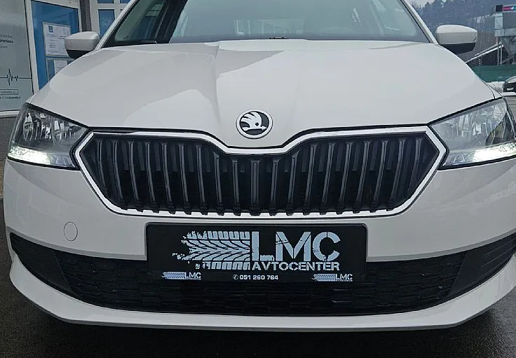 Zunanja slika - Škoda Fabia - 1.0 TSI 95ks °2-UPORABNIK° °LED° ° USB ° - 2