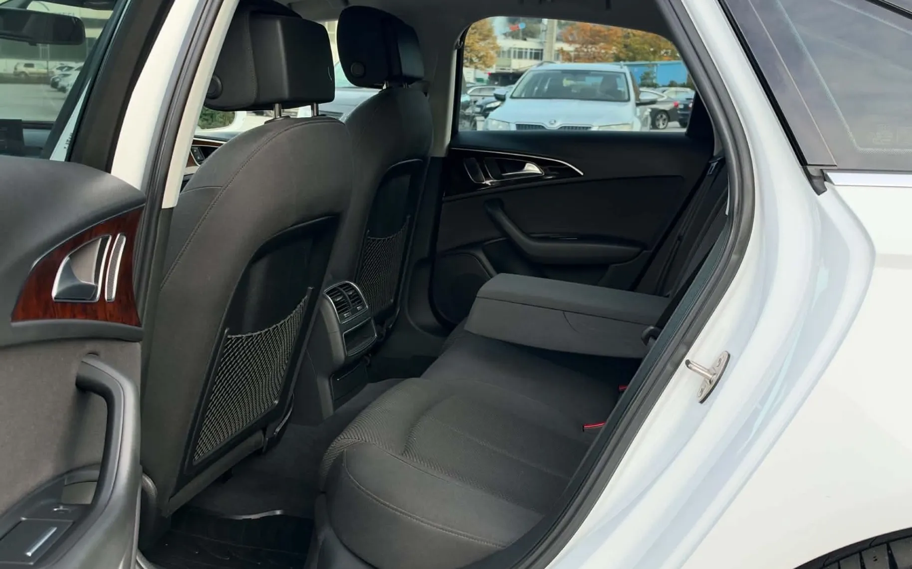 Notranja slika - Audi A6 - 2.0 TDI-Q-4X4-AUT-136.000km-NAVI-LIZING ZA TUJCE- - 11