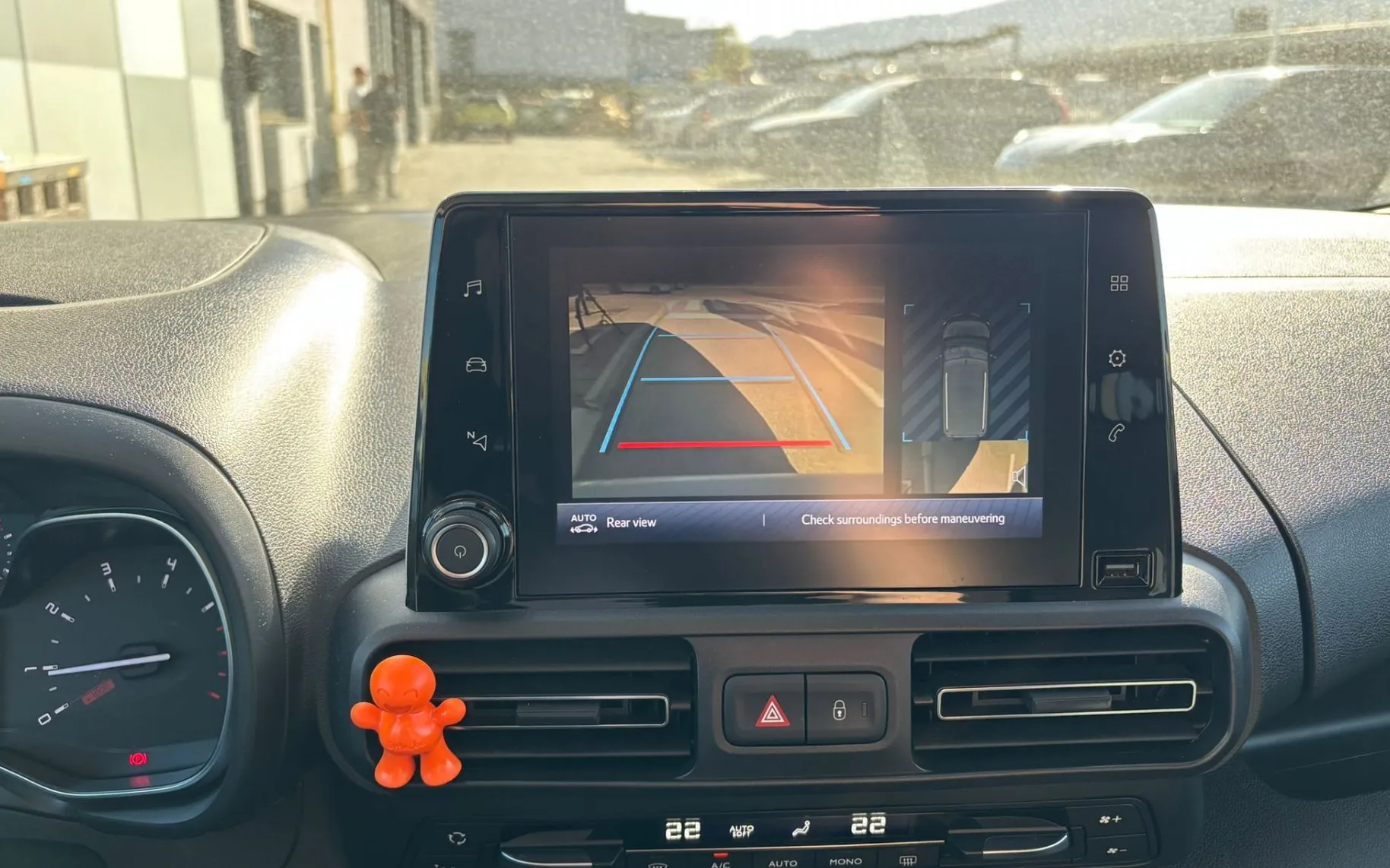 Zunanja slika - Toyota Proace - City Verso 1.2 SLO-1.LAST.-PDC-KAMERA-TEMPOMAT - 14