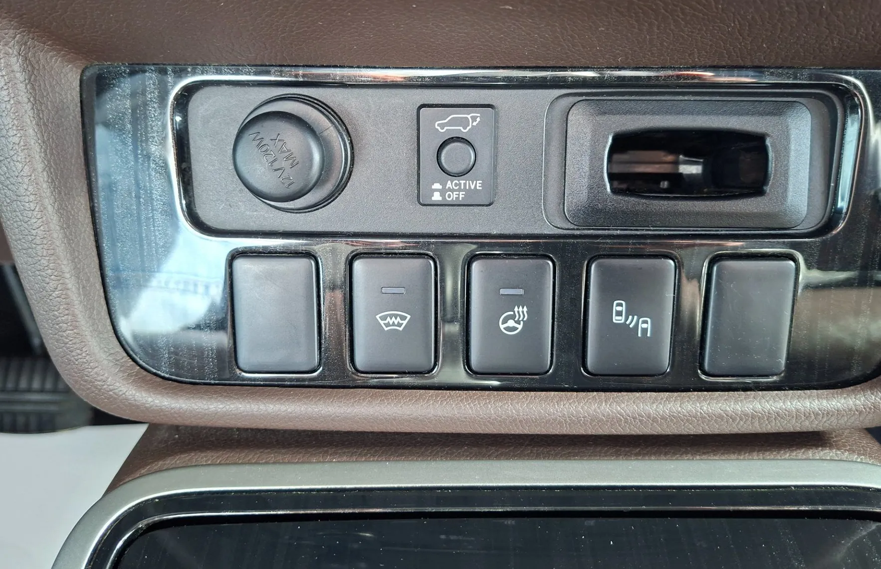 Zunanja slika - Mitsubishi Outlander - PHEV 4WD 2.0 Instyle Navi+ Avt.-SLO-ODLIČEN- - 18