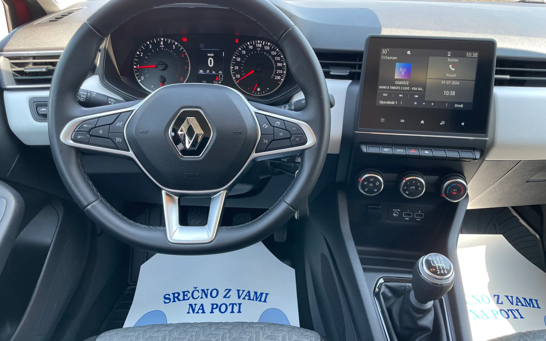 Notranja slika - Renault Clio - TCe 90 Limited - 8