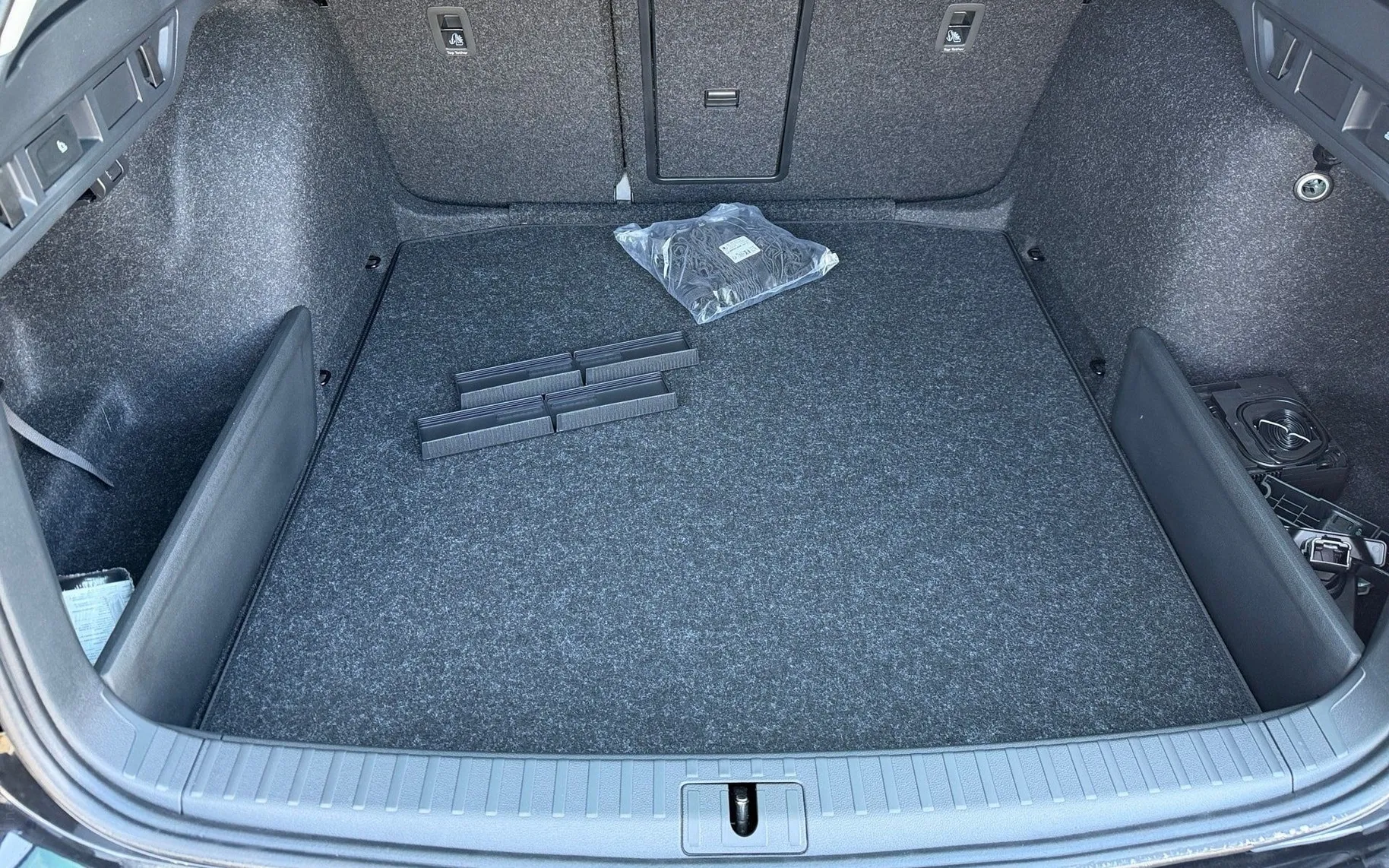 Notranja slika - Škoda Octavia - Combi 2.0 TDI Family DSG... - 11