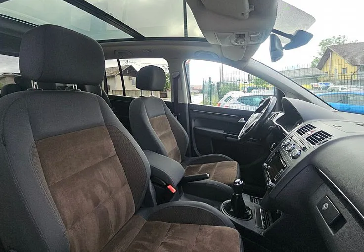 Zunanja slika - Volkswagen Touran - °HIGHLINE°  2.0 TDI 150ks  °XENON° °PANORAMA° - 8