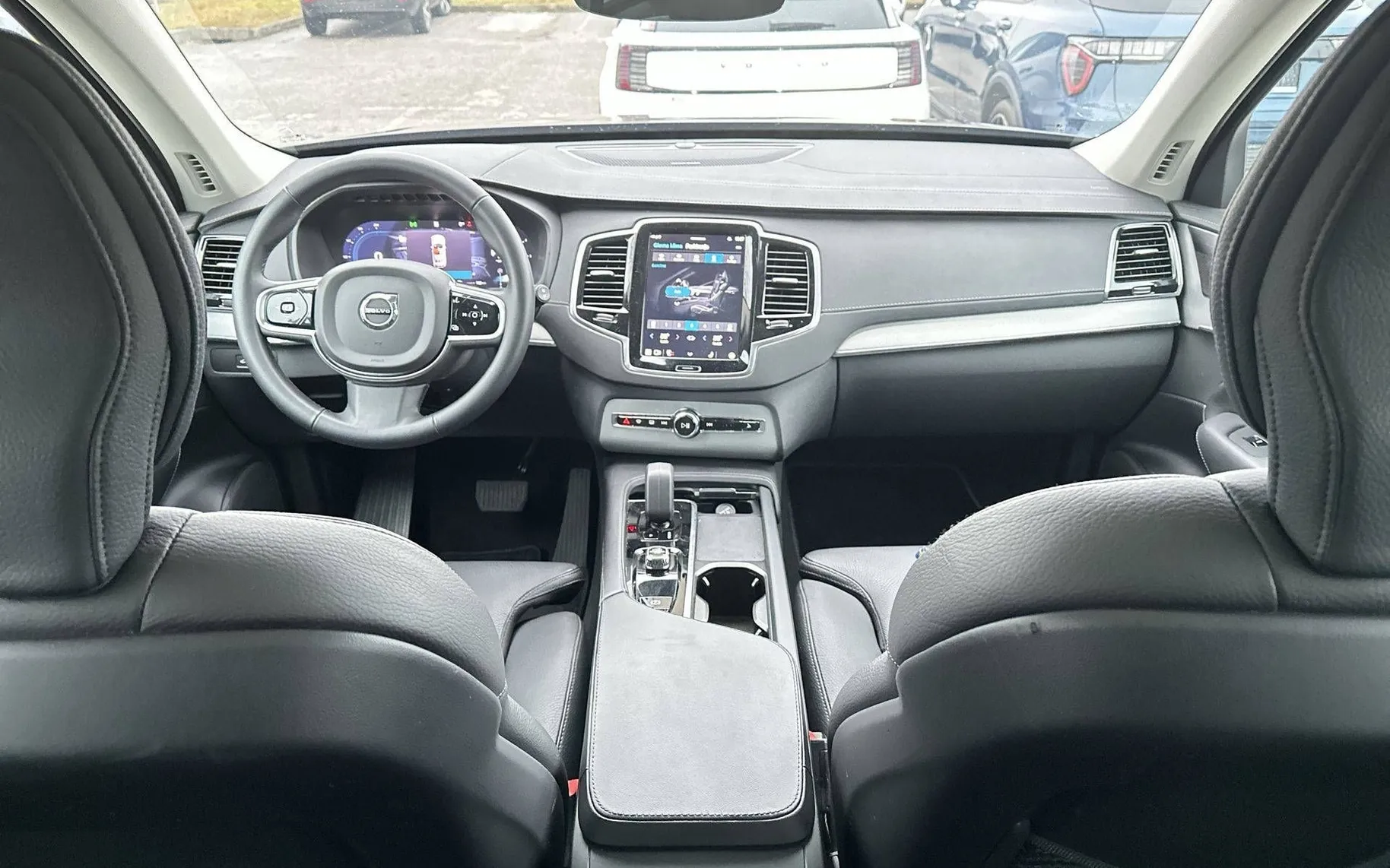Notranja slika - Volvo XC90 - B5D AWD Plus Bright Avt. 7 sedežev PANO-KLJUKA... - 20