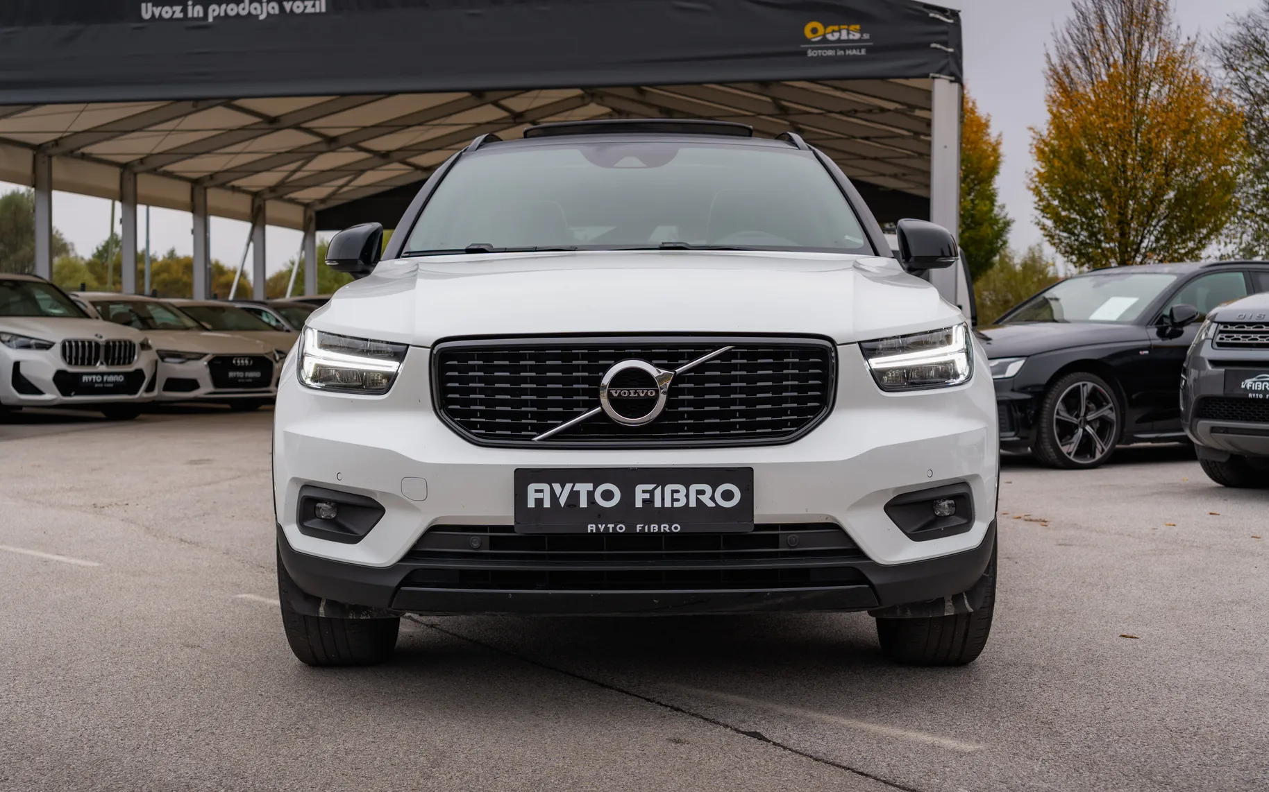Zunanja slika - Volvo XC40 - T4 AWD R-Design Avt. - 2