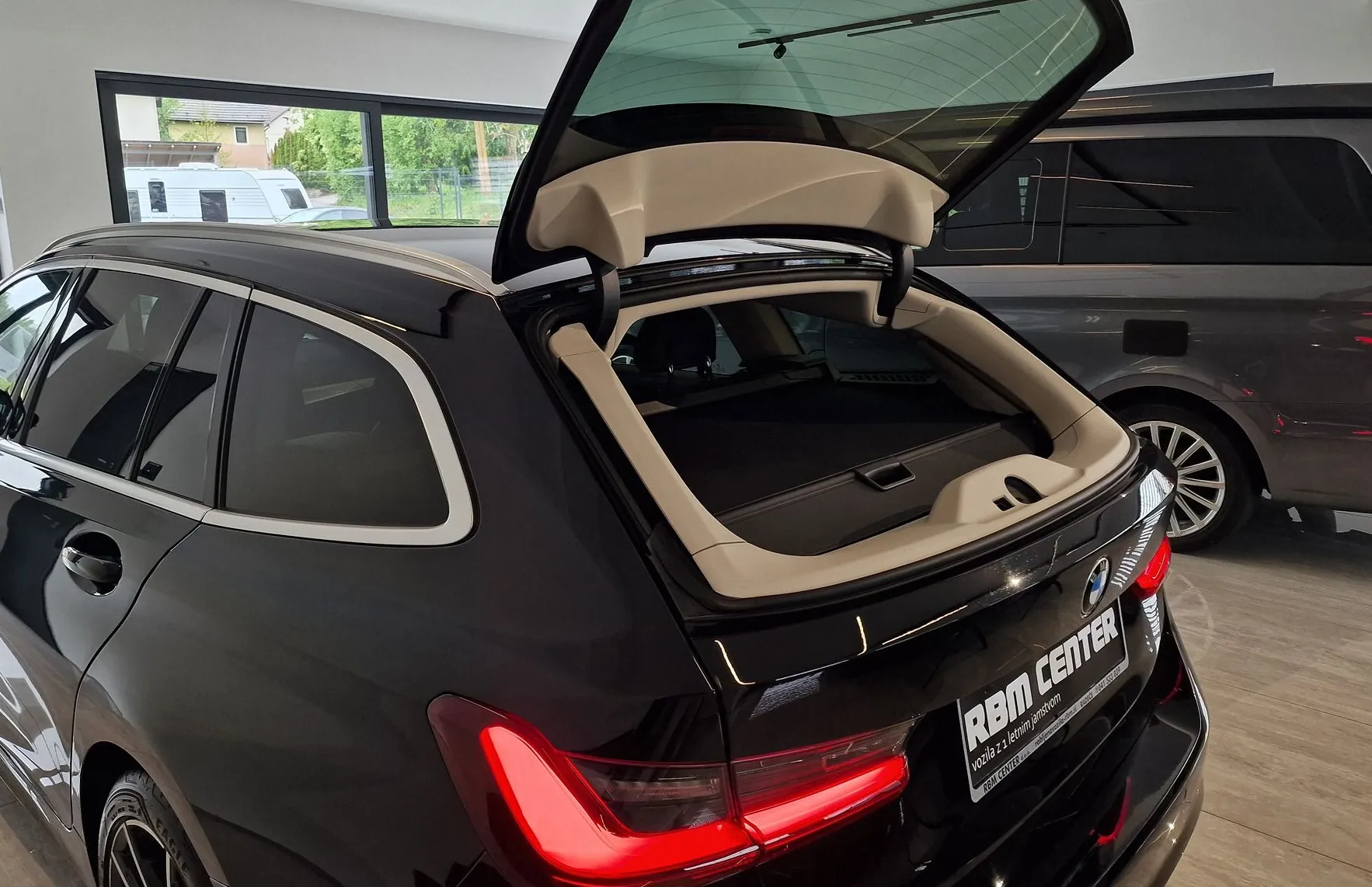Zunanja slika - BMW Serija 3 - Touring: 320d Sport Line FULL LED|KLJUKA|VIRTUAL|AMBIENT - 7