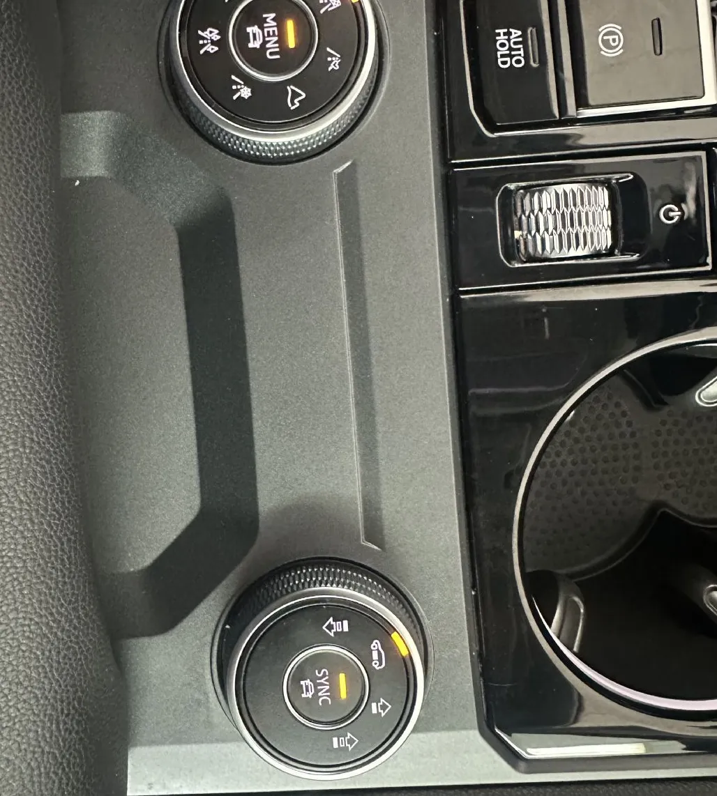 Zunanja slika - Volkswagen Touareg - Volkswagen  Elegance 3.0TDI 170kW.NEMŠKI.KA - 16