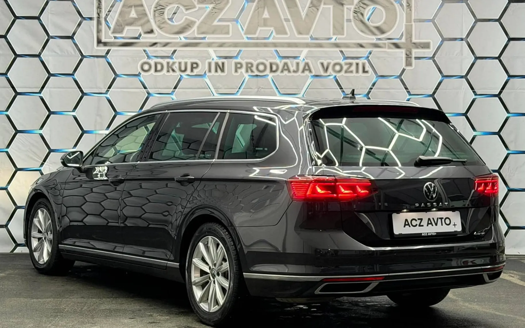 Zunanja slika - Volkswagen Passat Variant - 2.0 BI TDI•4 MOTION•IQ LED•VIRTUAL•ACC•MRTVI KOT - 6