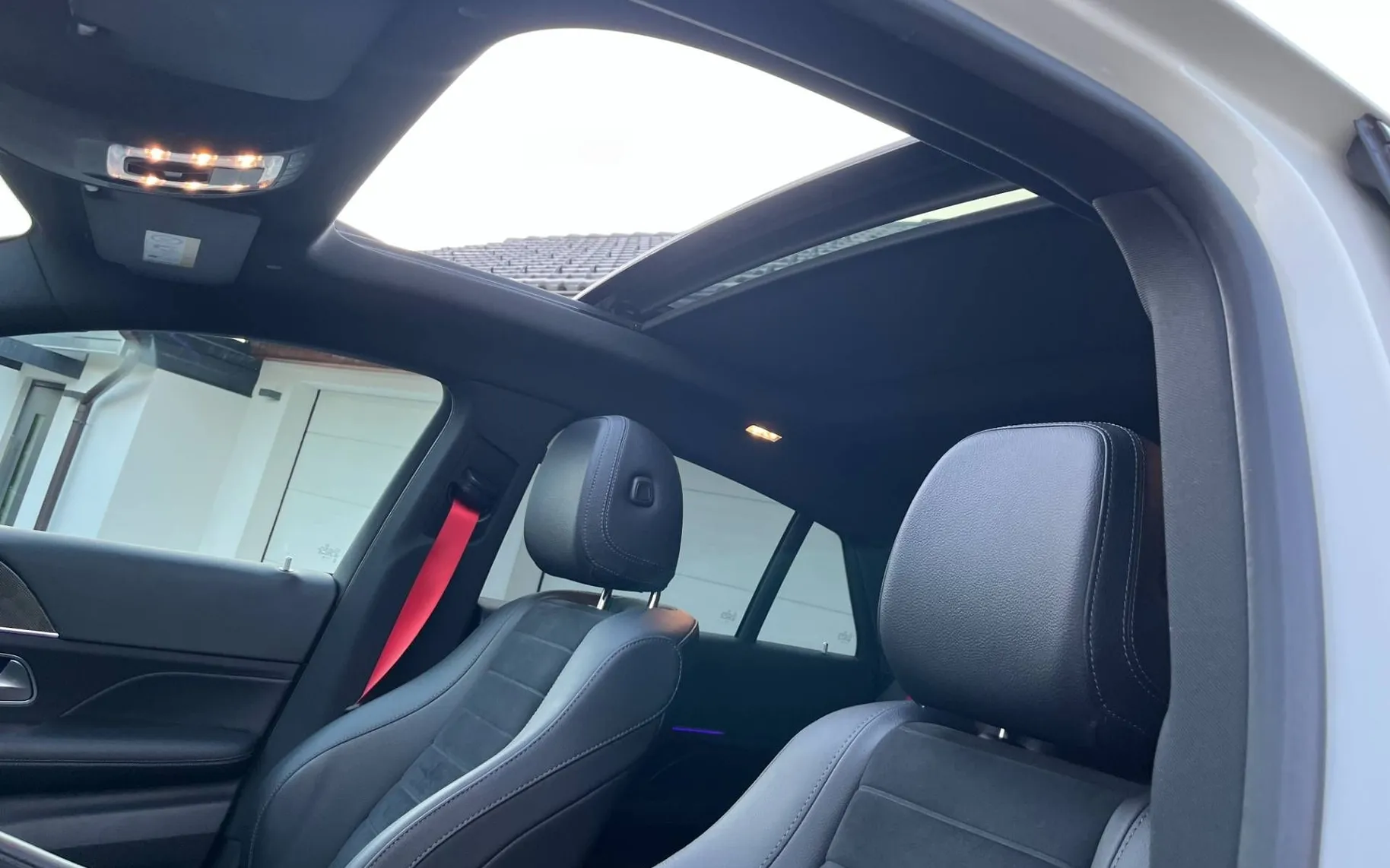Notranja slika - Mercedes-Benz GLE coupe - 400 d 4MATIC AMG Line Avt.-1 LASTNICA- - 9
