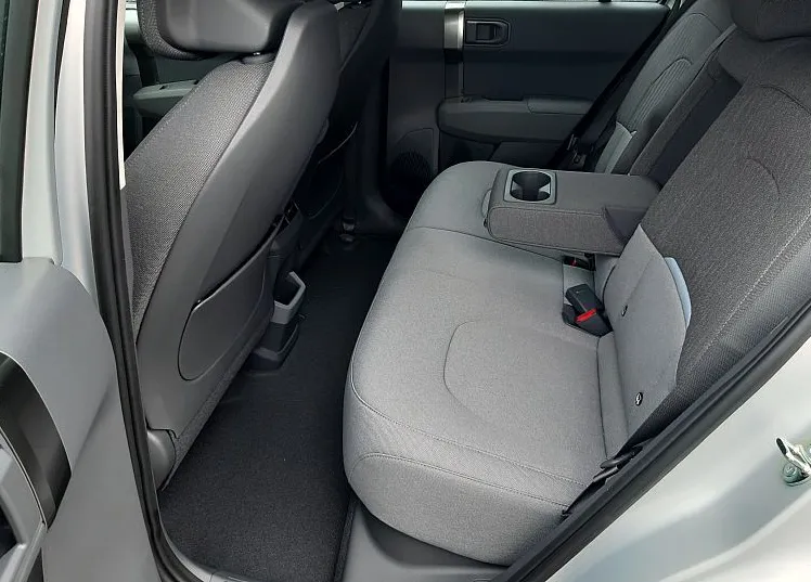 Zunanja slika - KIA EV3 - 58.3 kWh baterija. 150 kW  204 KM  Star - 11