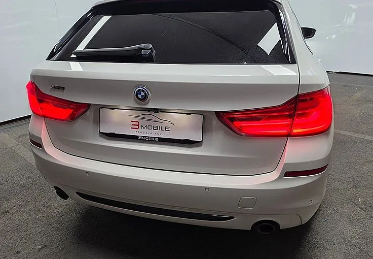 Zunanja slika - BMW Serija 5 - Touring: 520d xDrive Avt. SportLine ACC-20COL-USNJE - 5