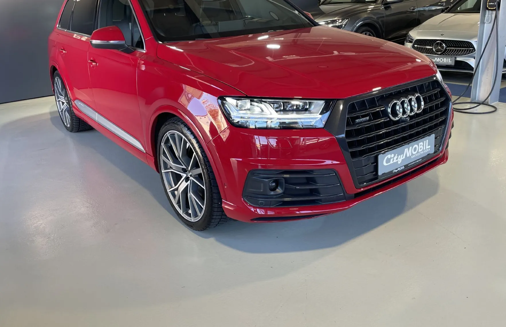 Zunanja slika - Audi Q7 - ZRAČNO-HUD-PANO-NAVI-MEMORY-ALCANTARA-VIRTUAL-22C - 7