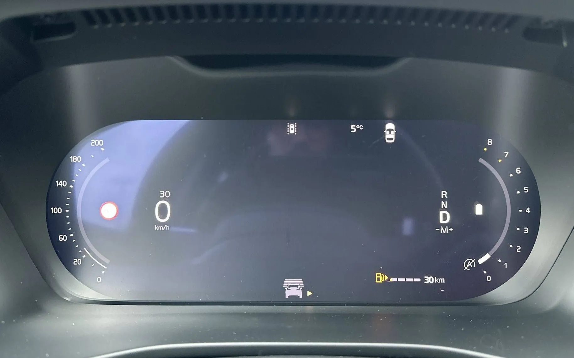 Notranja slika - Volvo XC40 - B3 P Core AT DCT... - 35