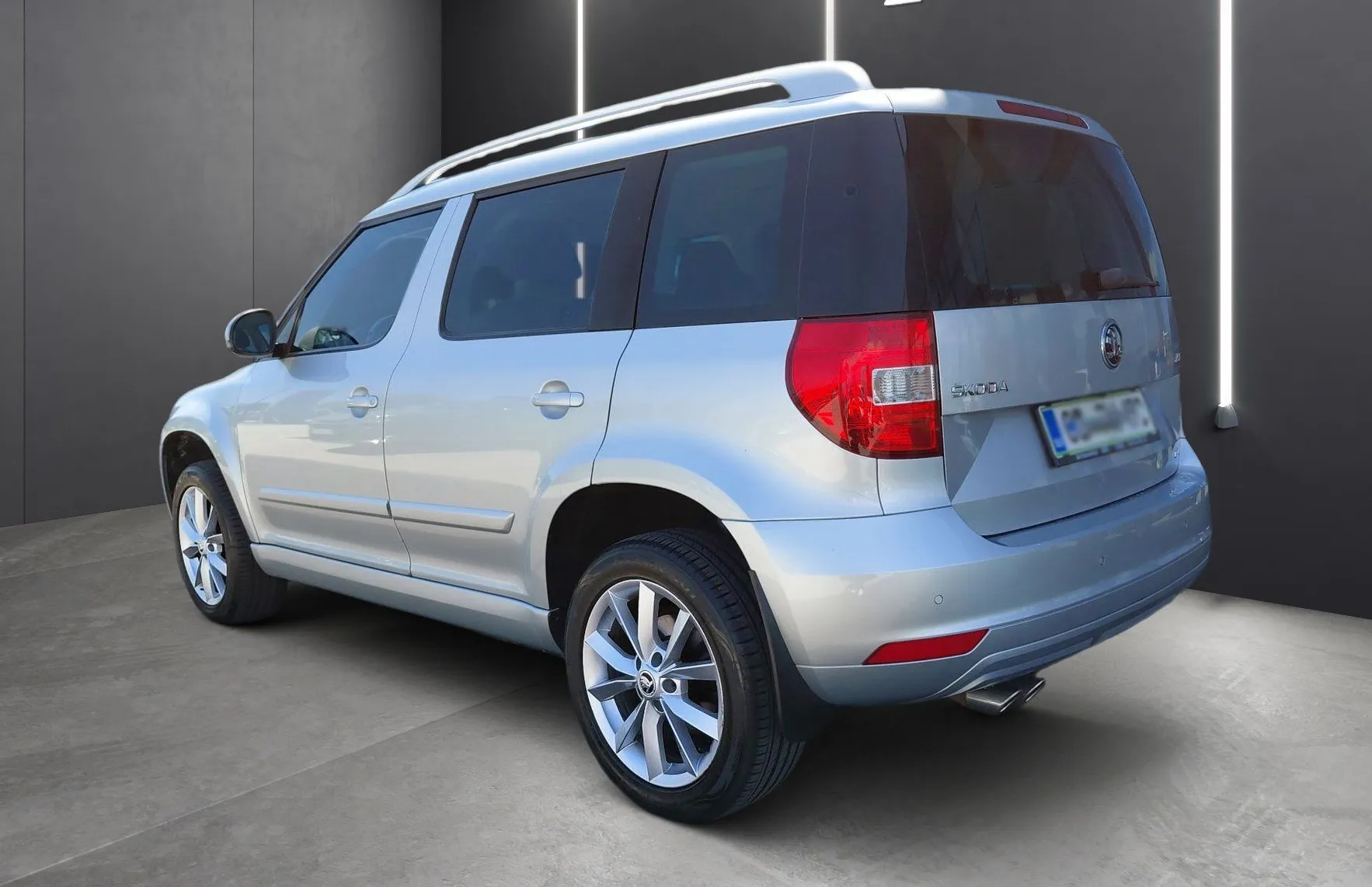 Zunanja slika - Škoda Yeti - 4x4 2.0 TDI Style DSG SLO - Kamera - 4