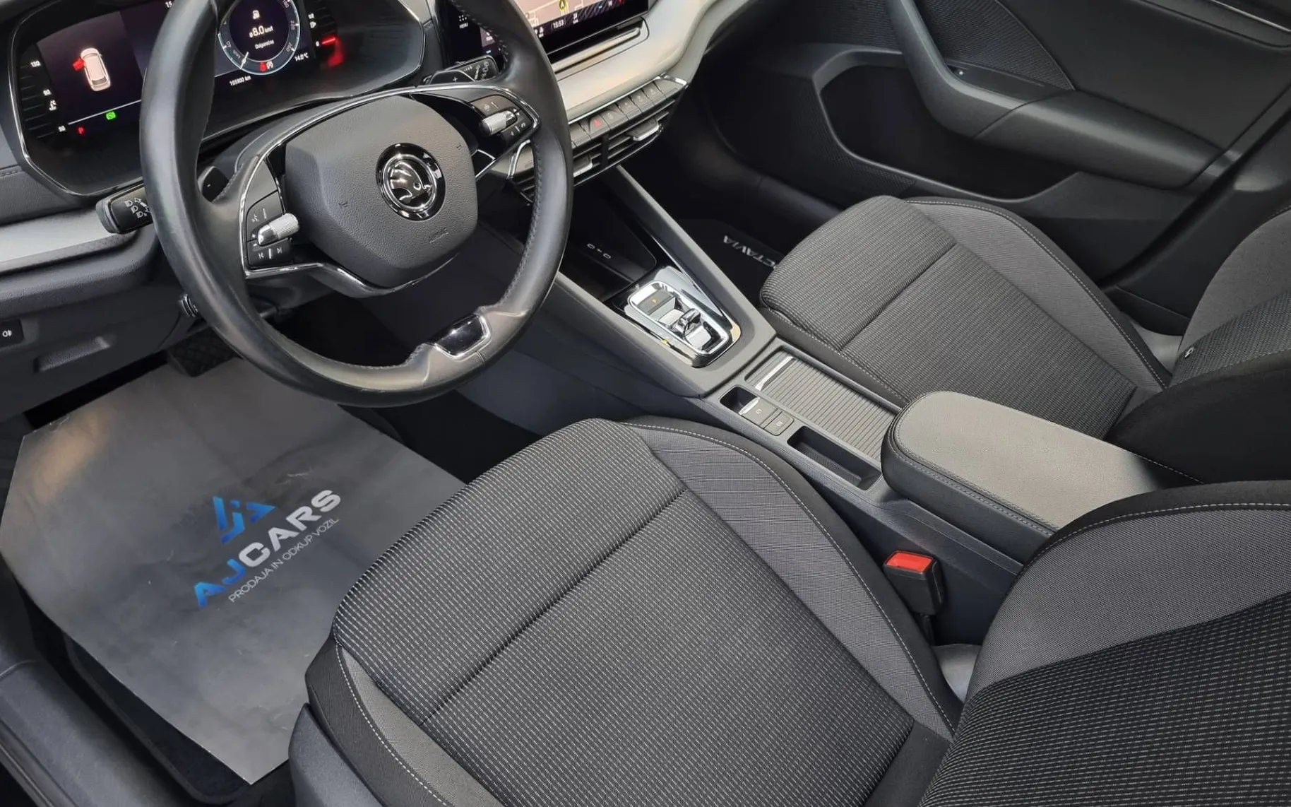 Zunanja slika - Škoda Octavia - 2.0 TDI Executive Dsg-Virtual-Led-ACC-LineAss... - 8