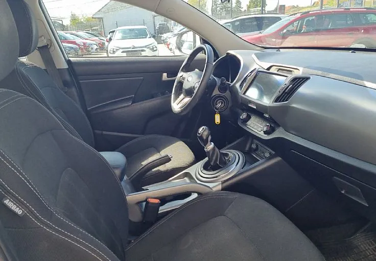 Zunanja slika - KIA Sportage - 2WD 1.6 Fun 1.LASTNIK. SERVISNA - 8