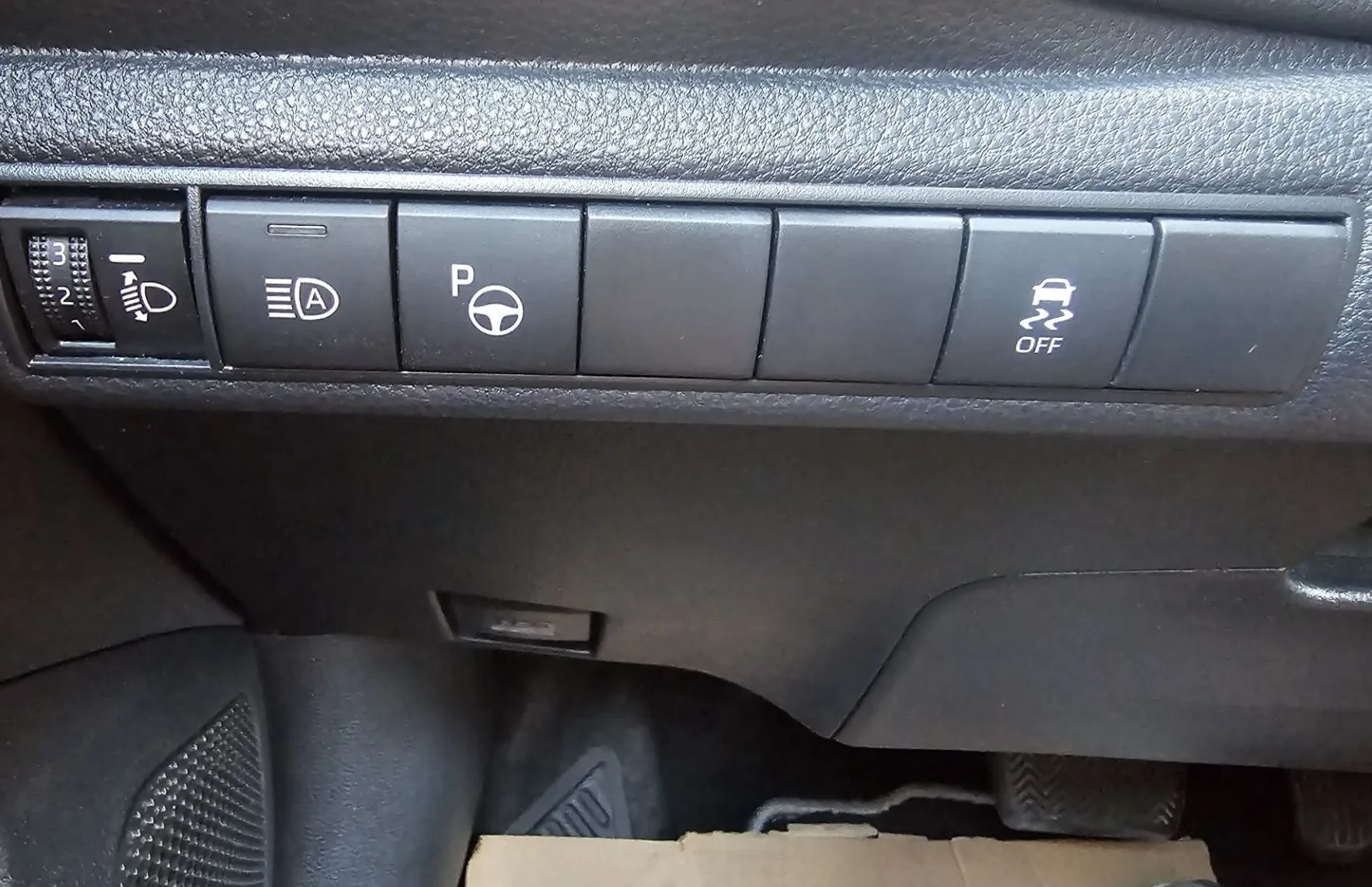 Zunanja slika - Toyota Corolla - TS Hybrid 1.8 VVT-i Sol Avt.|navi|LED|kamera|alu|A - 18