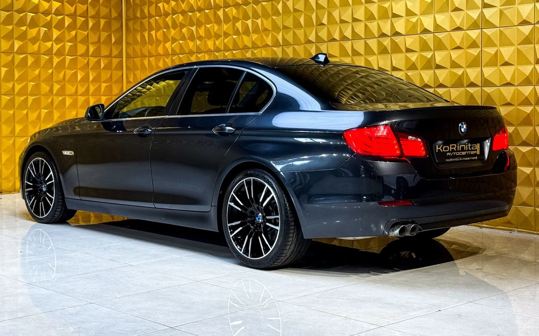 Notranja slika - BMW serija 5: - 525d AUT.-GRETJE-NAVI-TEMP... - 7