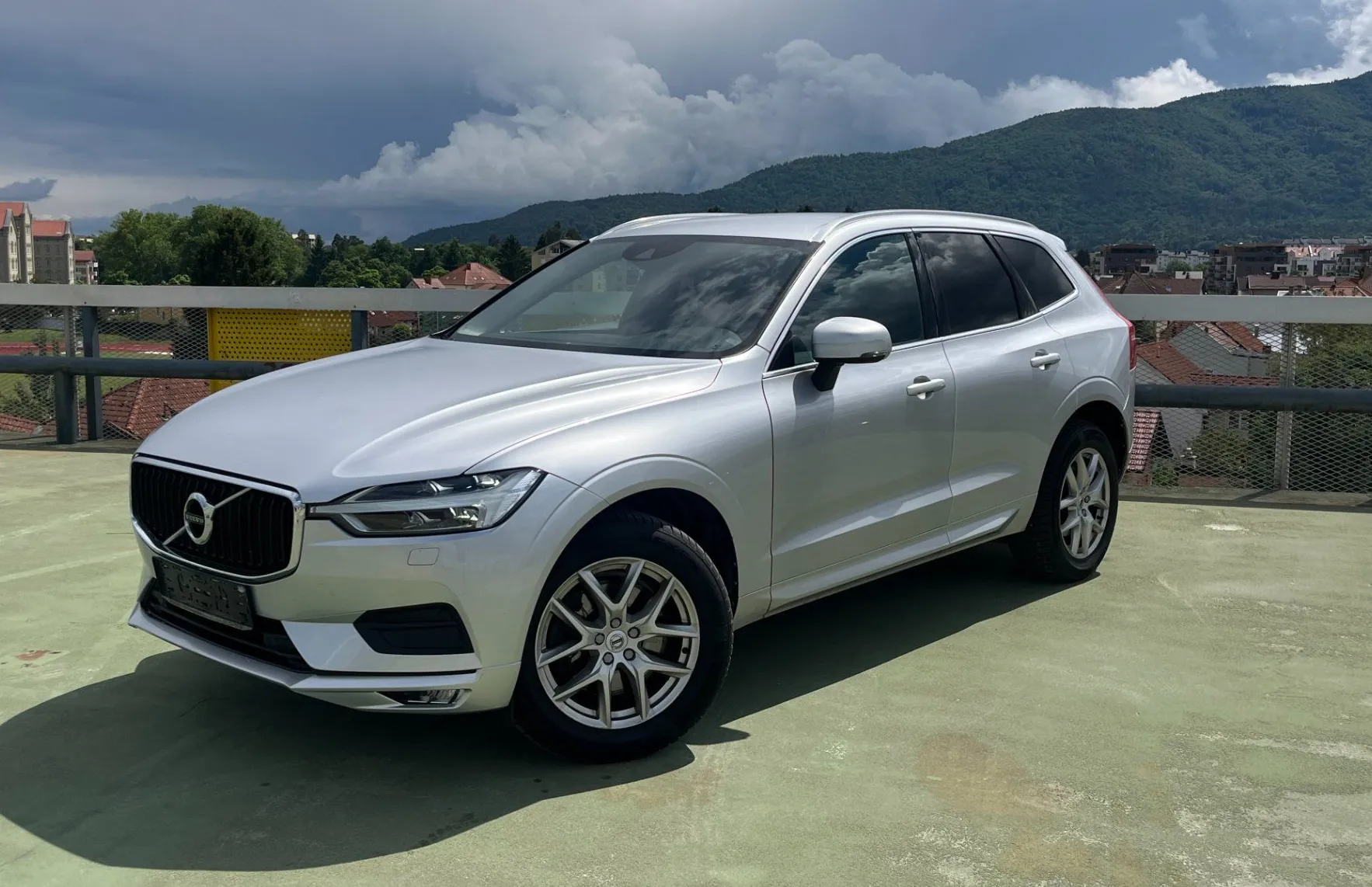Zunanja slika - Volvo XC60 - D4 AWD Momentum Avt. LED.NAVI.ACC.2XPDC.VZR KAM - 1