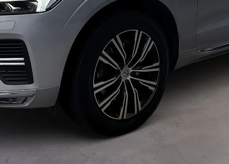 Zunanja slika - Volvo XC60 - B4D AWD AUT Inscription LED KAMERA HARMAN KARDON - 19