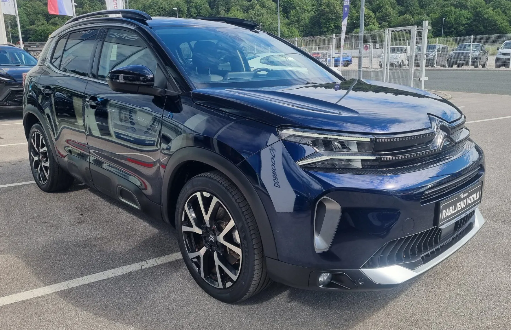 Zunanja slika - Citroën C5 Aircross - 1.6 PHEV 225 Shine Pack Avtomatik - SAMO 40.703KM - 4