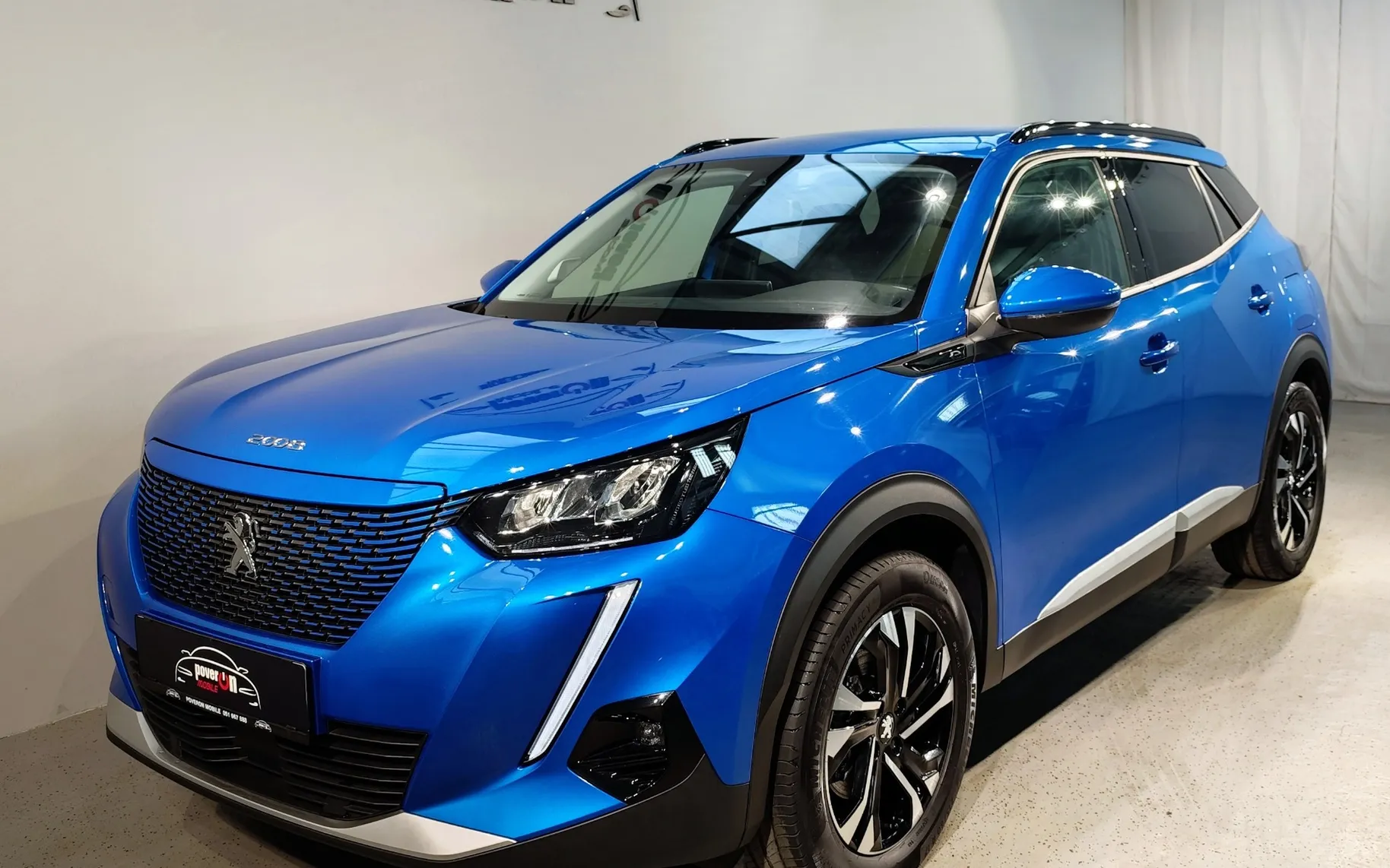 Zunanja slika - Peugeot 2008 - e- Allure - 1